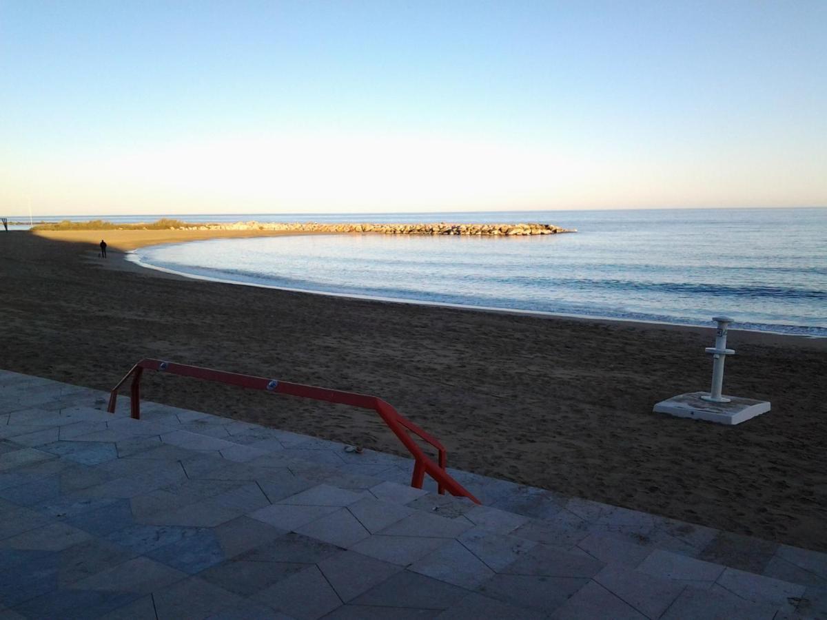 Apartamento Estudio Linea De Playa Vinaros Exterior photo